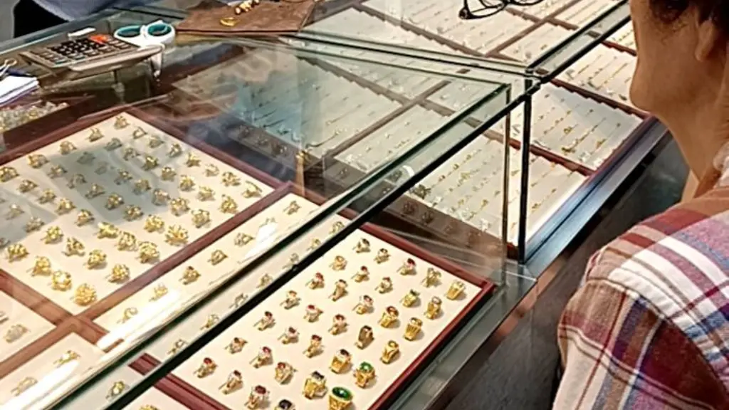 金價崩盤投資者一覺醒來虧損200萬