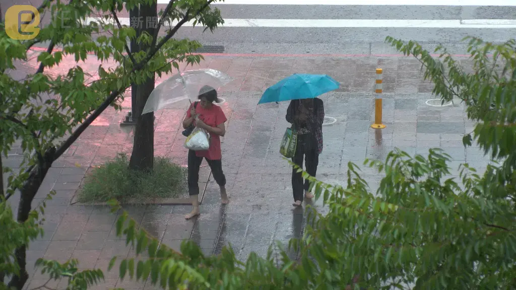 杜蘇芮罕見放2天！網勾起「史上最長颱風假」恐怖回憶：台灣人的痛
