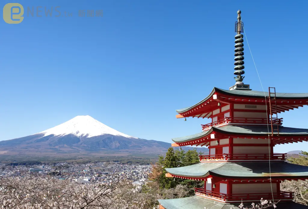 富士山慘淪「垃圾山」恐從世界遺產除名！　官員直喊：山在痛苦尖叫！