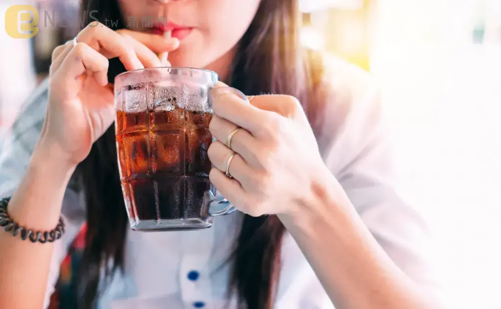 網傳可樂加熱能治感冒？專家解釋原因：改喝「這飲品」效果更好
