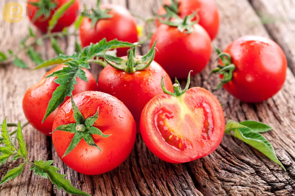 番茄台語有2種念法分別是「tshàu-khī-á」和「kam-á-bi̍t」