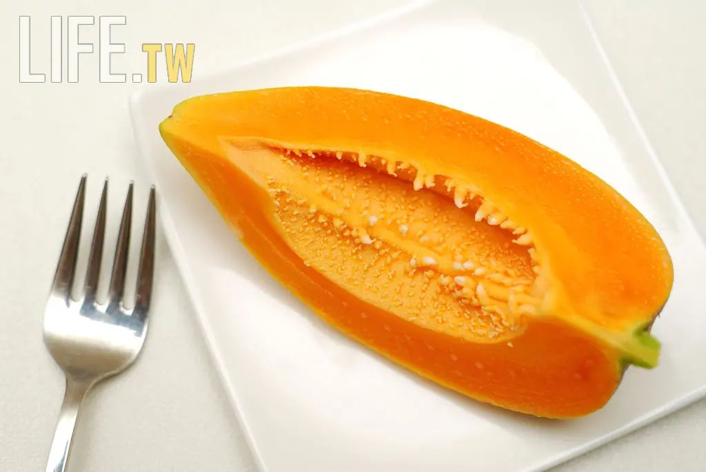 孕婦吃木瓜易導致流產！木瓜「三大養生傳說」　真的能豐胸？