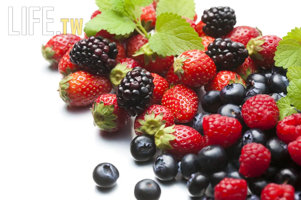 喝綠茶、吃藍莓能減脂？營養師揭9種「天敵食物」加速燃脂　肉桂粉也上榜